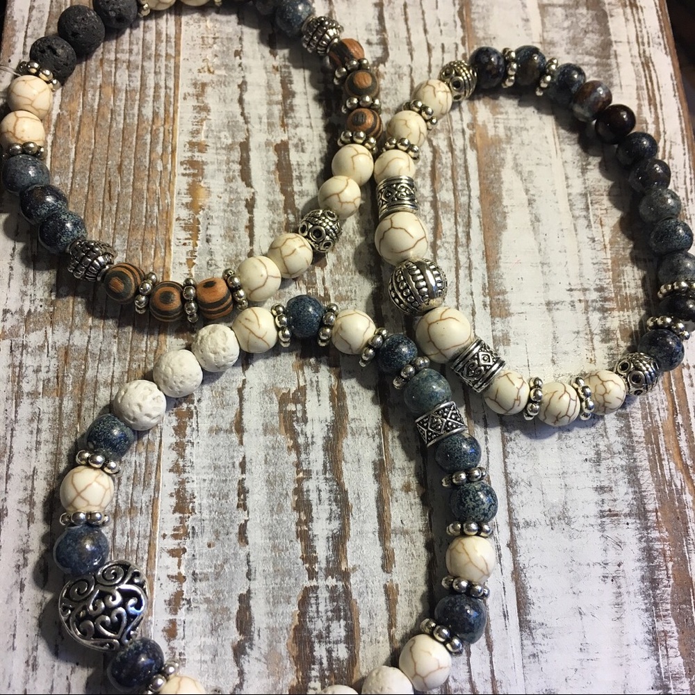 Howlite Essential Oil Diffuser Bracelet - Picture 3 of 8